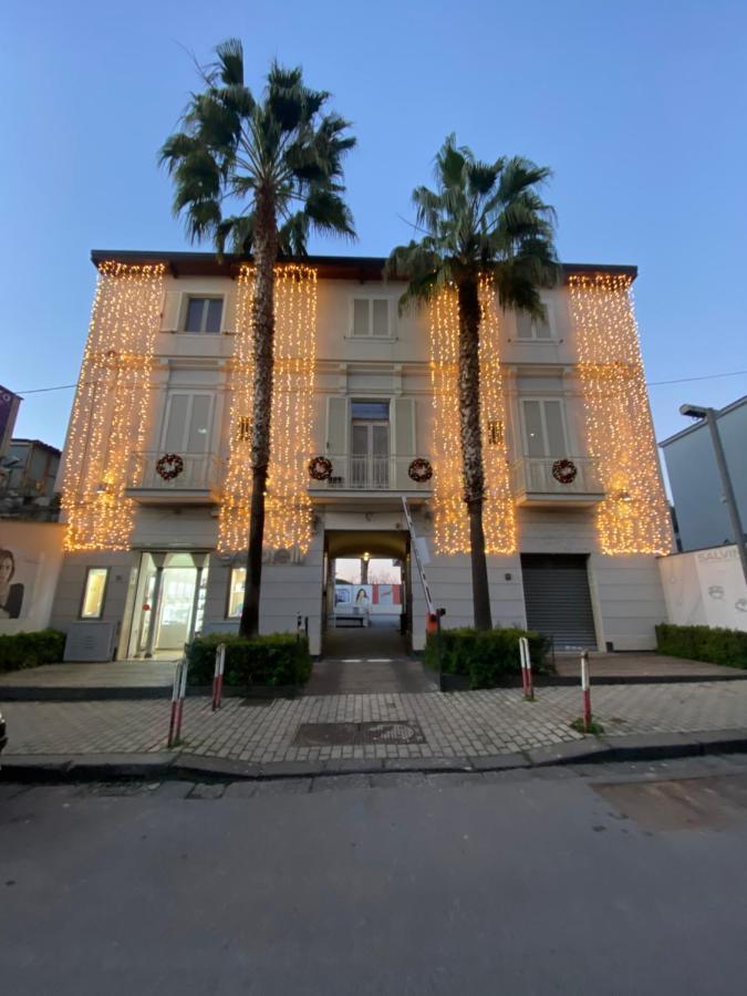 Nobile Dimora Apartment Napoli Bagian luar foto