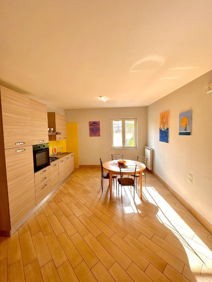 Nobile Dimora Apartment Napoli Bagian luar foto