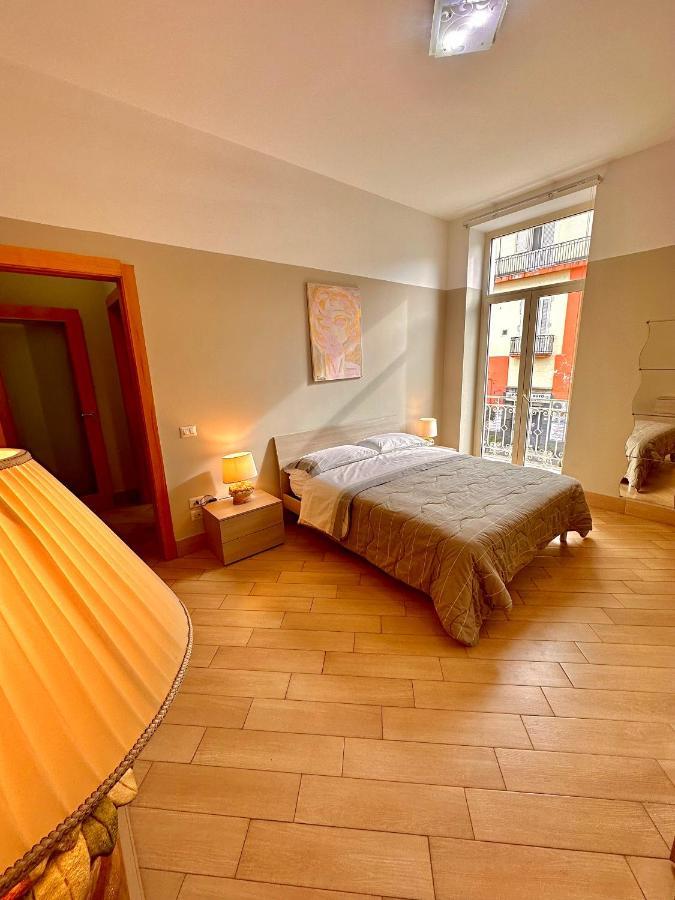Nobile Dimora Apartment Napoli Bagian luar foto