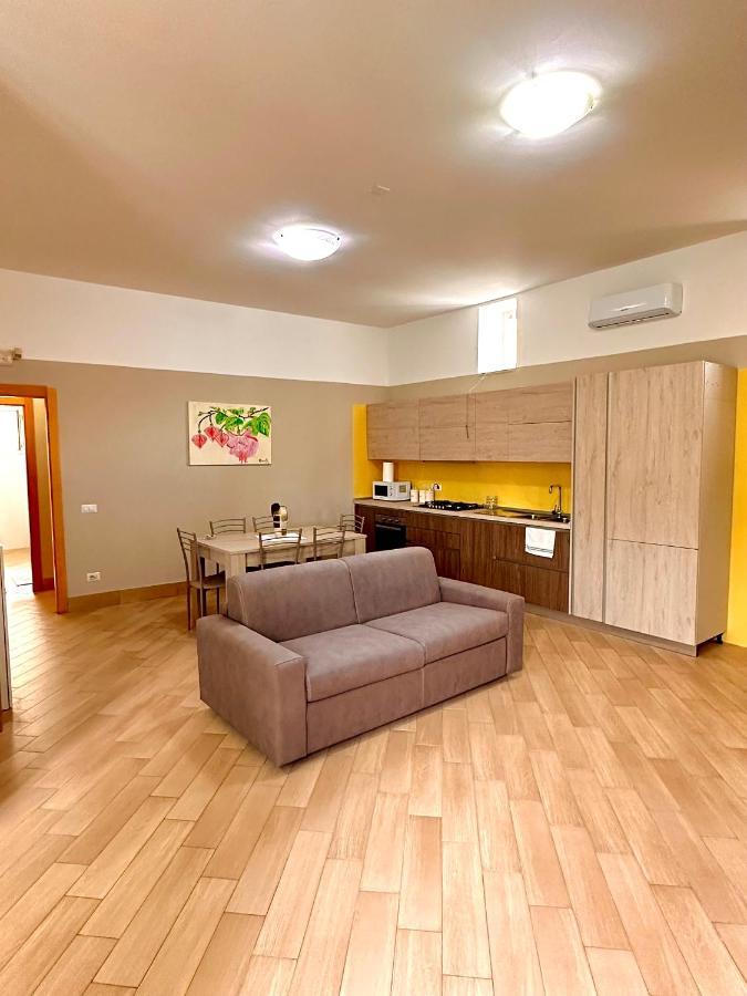 Nobile Dimora Apartment Napoli Bagian luar foto